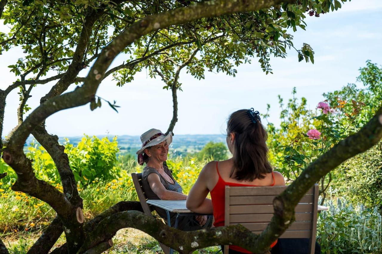 Chambres Et Table D'Hotes - Les Jardins De La Longagne Saussenac Экстерьер фото