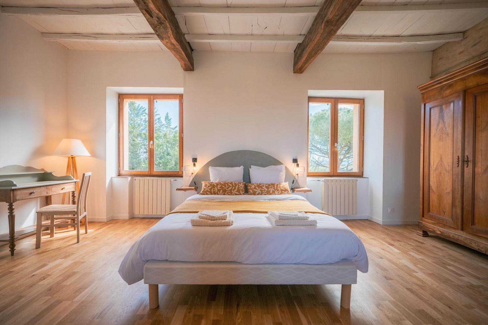 Chambres Et Table D'Hotes - Les Jardins De La Longagne Saussenac Экстерьер фото