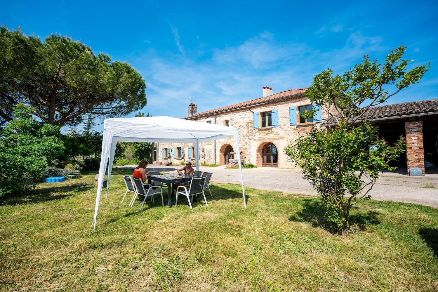Chambres Et Table D'Hotes - Les Jardins De La Longagne Saussenac Экстерьер фото